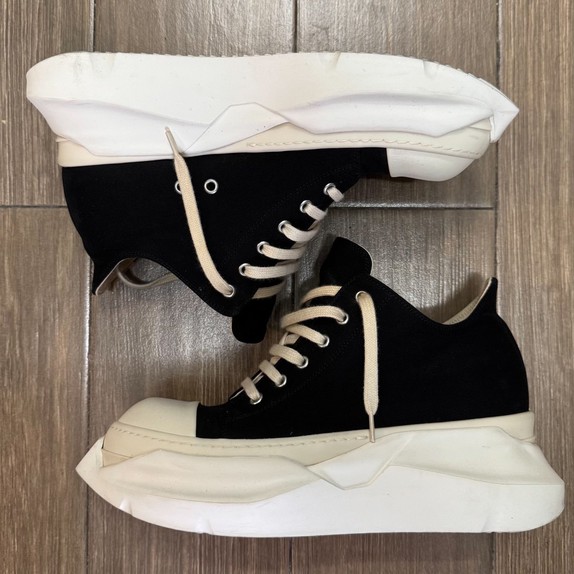 Rick Owens Drkshdw Rick Owens Drkshdw Black Lace-Up Shoes Size US 8 / EU 41 - 1 Thumbnail