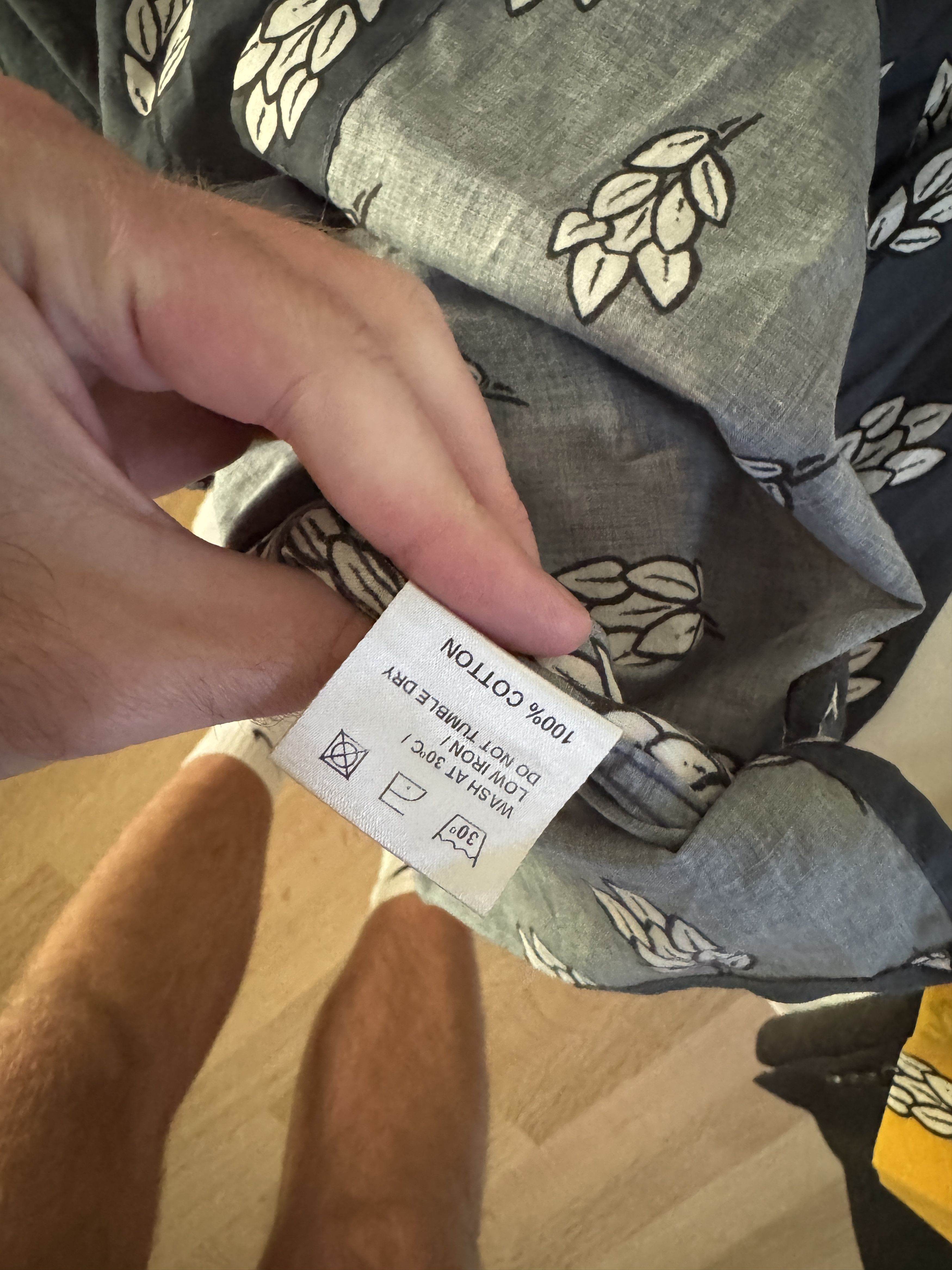 Jacquemus Jacquemus Paisley Printed Button Down Size US S / EU 44-46 / 1 - 4 Thumbnail