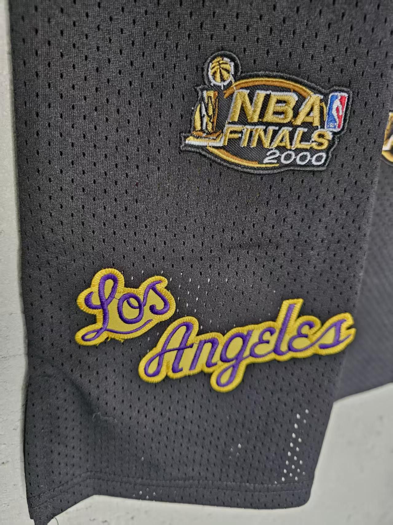 NBA Laker #24 Kobe Bryant Jersey Double Stitched Size US L / EU 52-54 / 3 - 5 Thumbnail