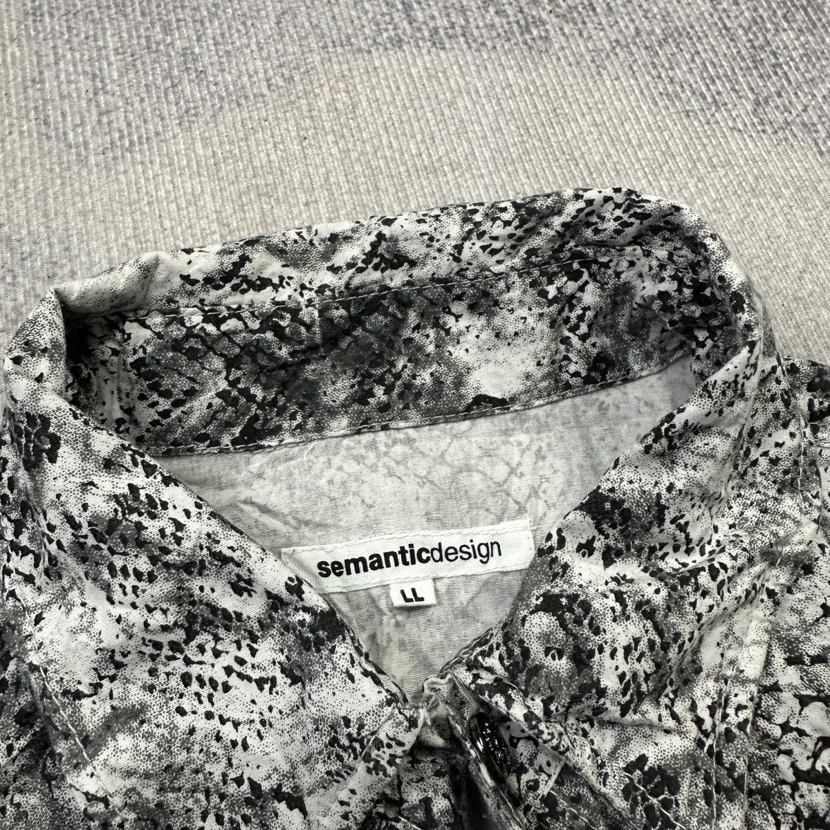 semanticdesign Semanticdesign snake design shirts Size US L / EU 52-54 / 3 - 2 Thumbnail