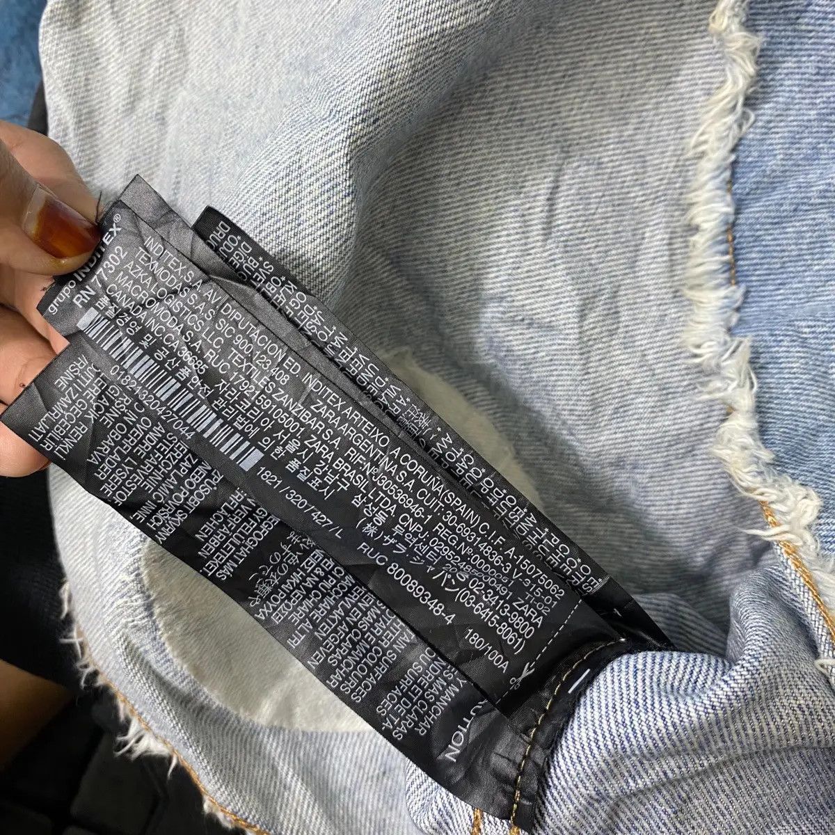 Zara Vtg ZARA MAN Relaxed Fit Distress Jeans Denim Jacket Size US L / EU 52-54 / 3 - 7 Thumbnail