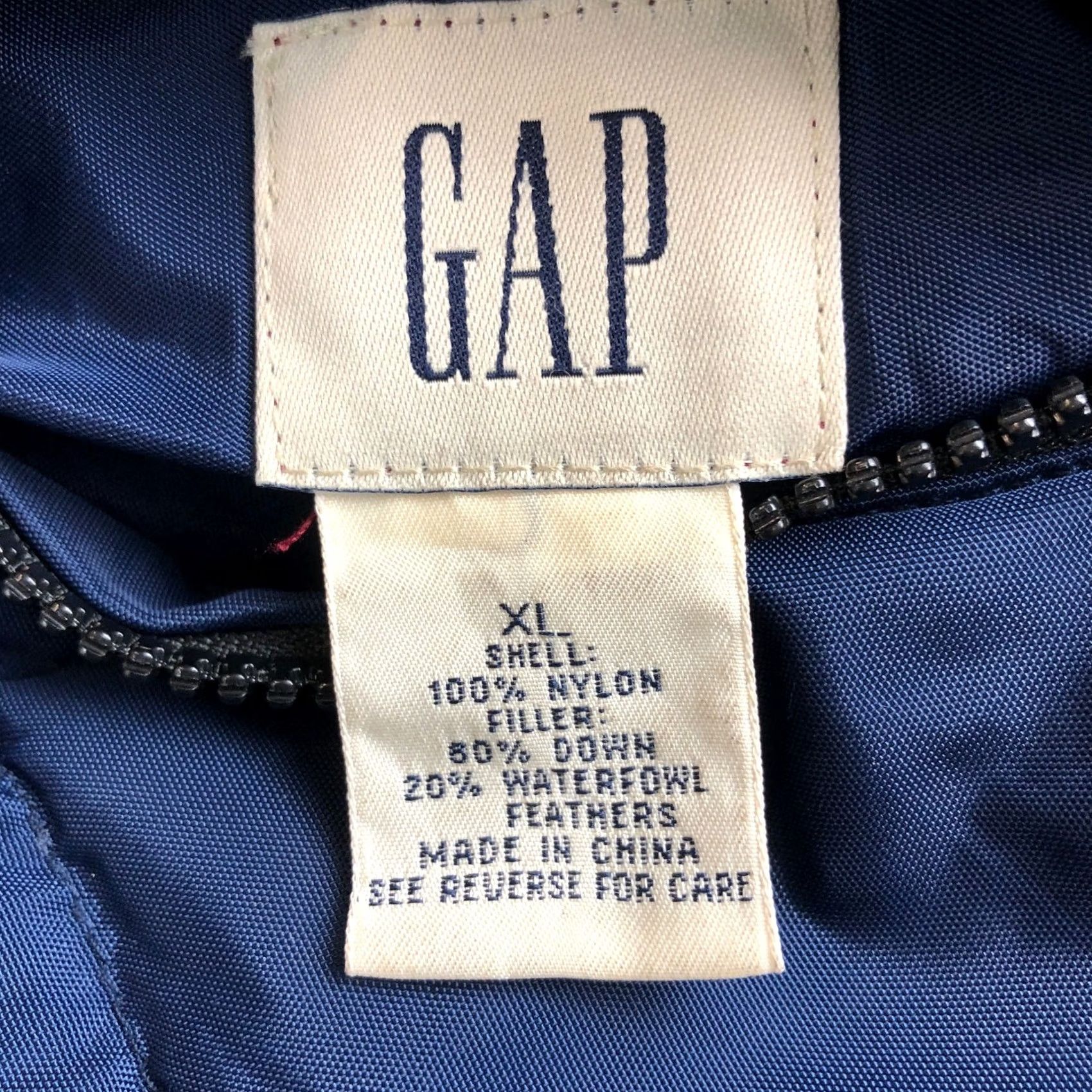 Gap VINTAGE Gap Quilted Reversible Waterfowl Down Filled Puffer Vest Nylon Mens XL Red 90s Outdoor Zip Pockets Quilted Wool Free? Size US XL / EU 56 / 4 - 4 Thumbnail