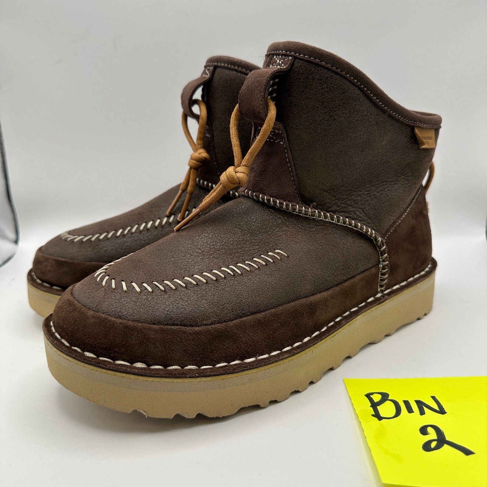 Ugg UGG Women's 5 Campfire Crafted Regenerate Suede Brown Size US 5 / IT 35 - 1 Thumbnail