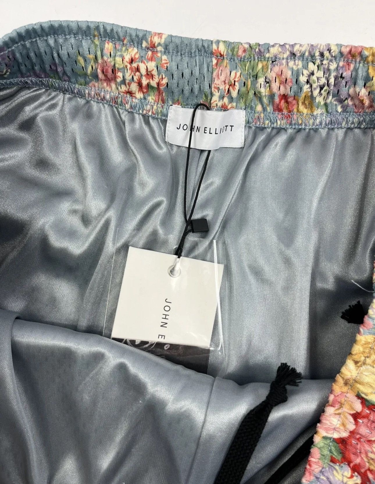 John Elliott FLOWER PRINT MESH SHORTS Size US 36 / EU 52 - 5 Thumbnail