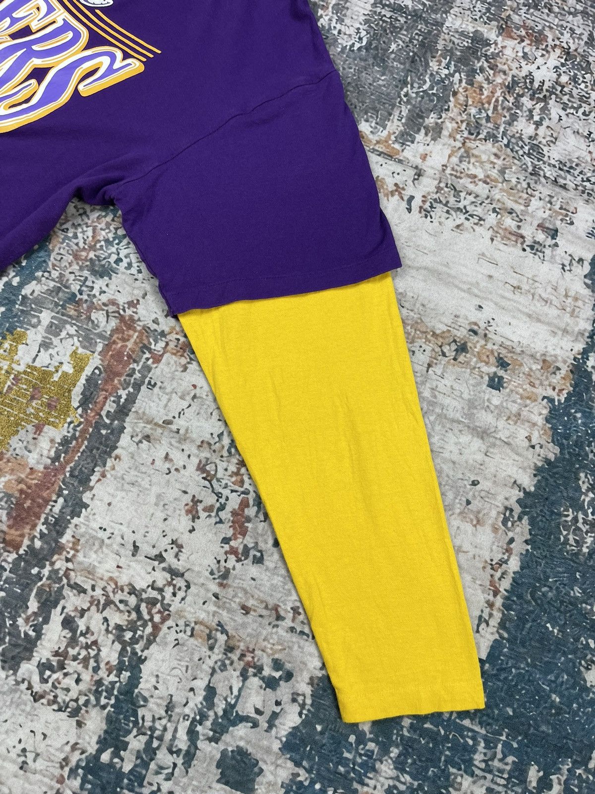 NBA Vintage NBA L.A Lakers Overprinted Shirts Size US L / EU 52-54 / 3 - 10 Thumbnail