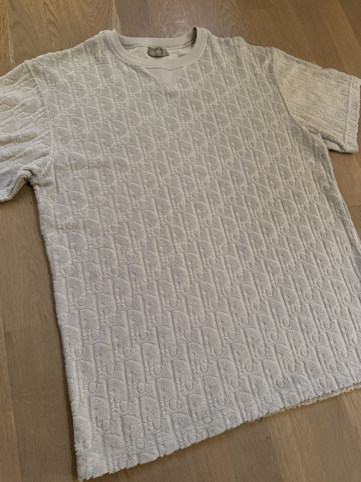 Dior DIOR tshirt STUDY PHOTOS FOR REAL TAPE MEASUREMENTS,fits dif Size US S / EU 44-46 / 1 - 2 Thumbnail