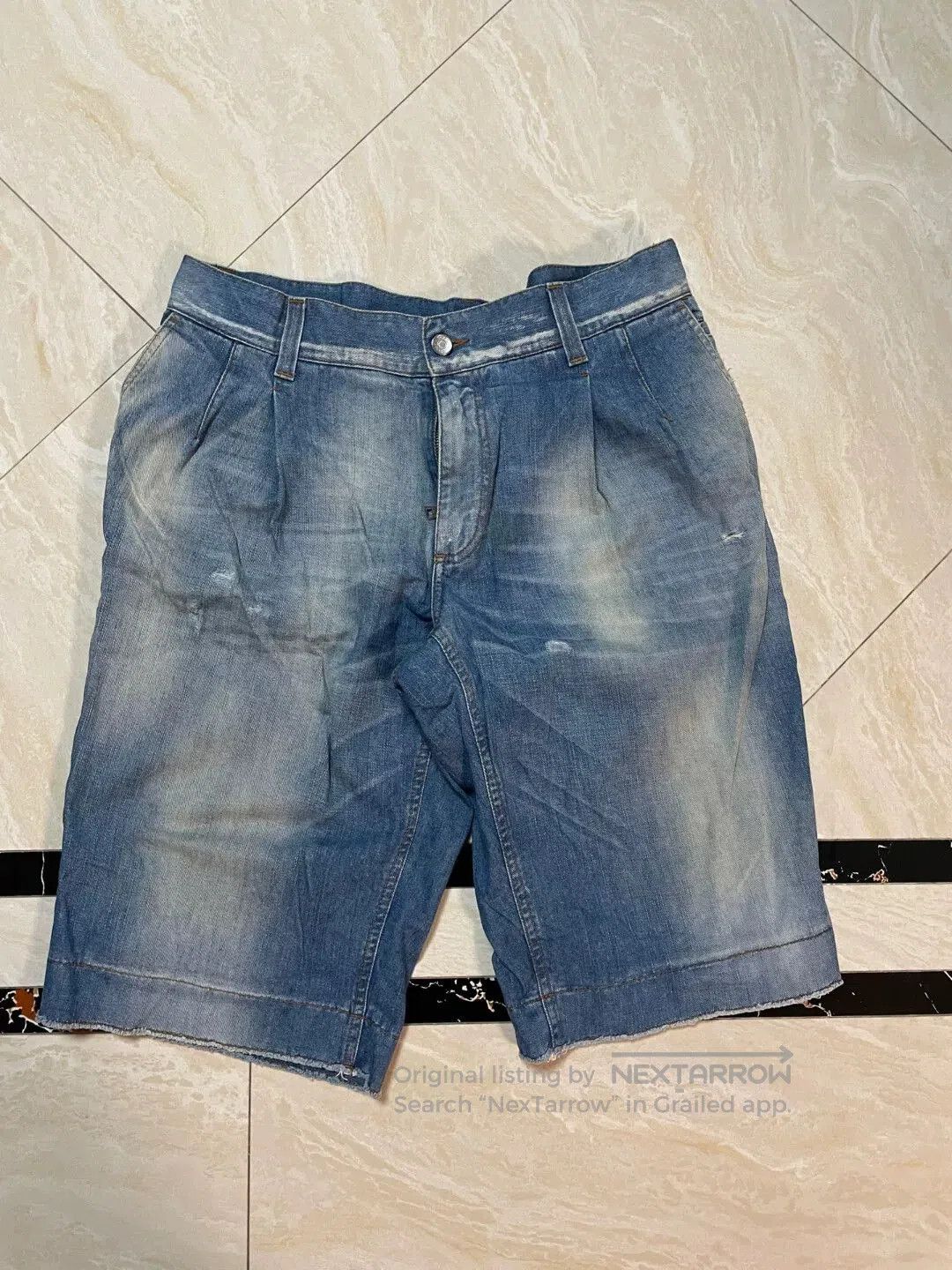 Dolce & Gabbana Dolce&Gabbana Loose Denim Shorts for Sale. Size US 34 / EU 50 - 1 Thumbnail