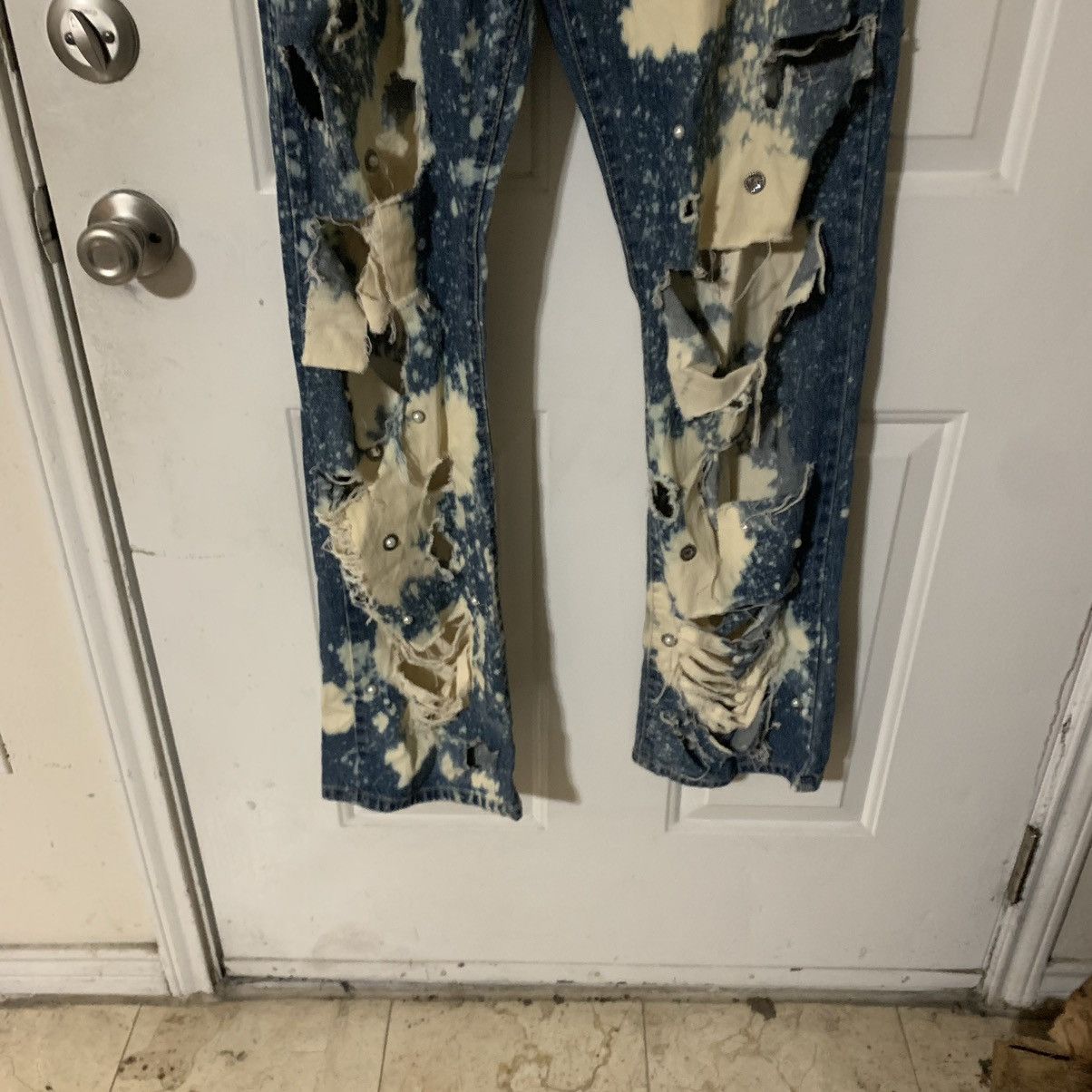 Calvin Klein Bleached Distressed torn relaxed straight leg jeans Size US 36 / EU 52 - 3 Thumbnail