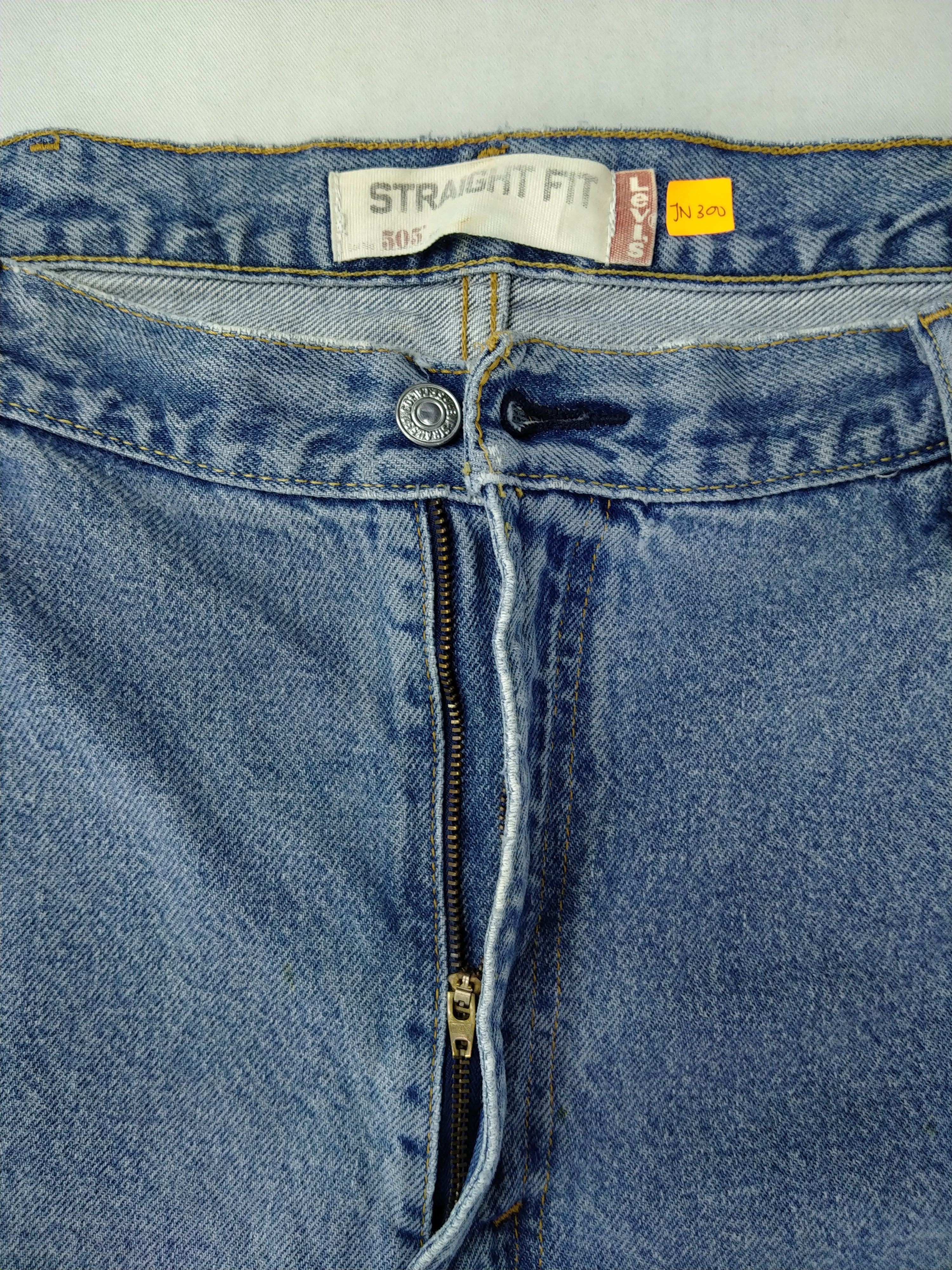 Levi's Vintage Levi's 505 Straight Fit 41 x 29 Denim -JN300 Size US 41 - 9 Thumbnail