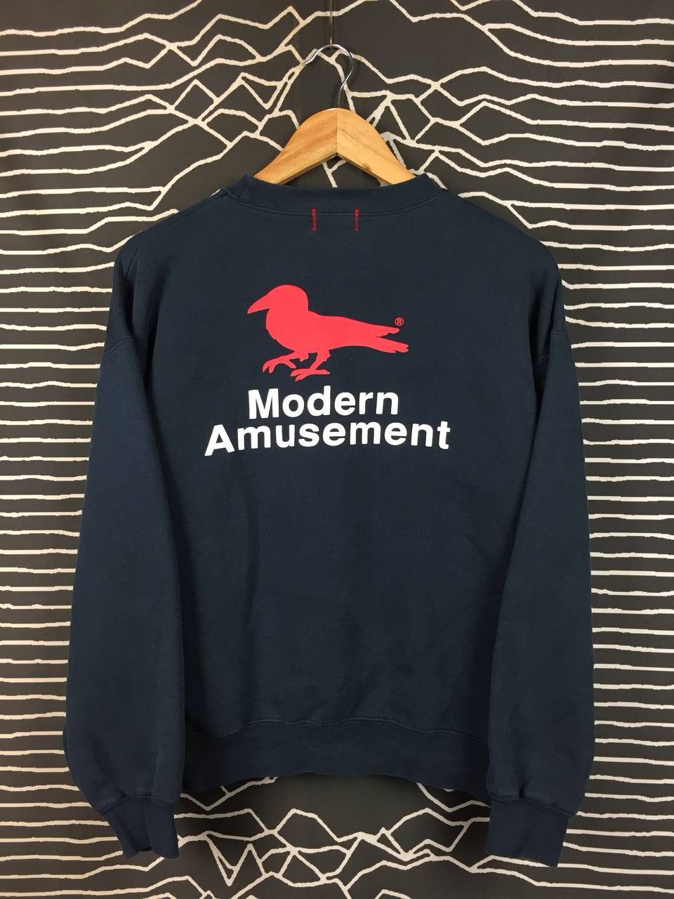 Modern Amusement Vtg Modern Amusement Crow Logo Boxy Fit Sweatshirt Size US M / EU 48-50 / 2 - 1 Thumbnail