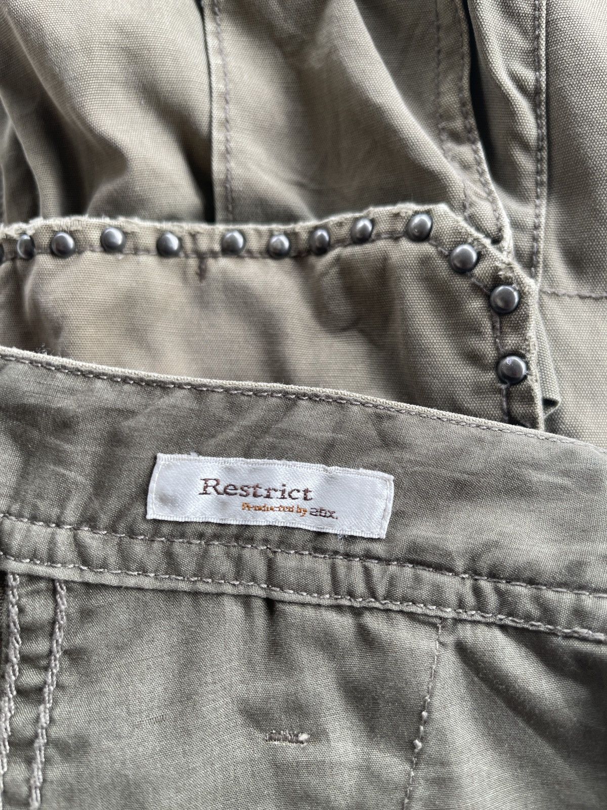 Restricted Restrict Studded Cargo Flare Pants Olive Green Size US 31 - 9 Thumbnail