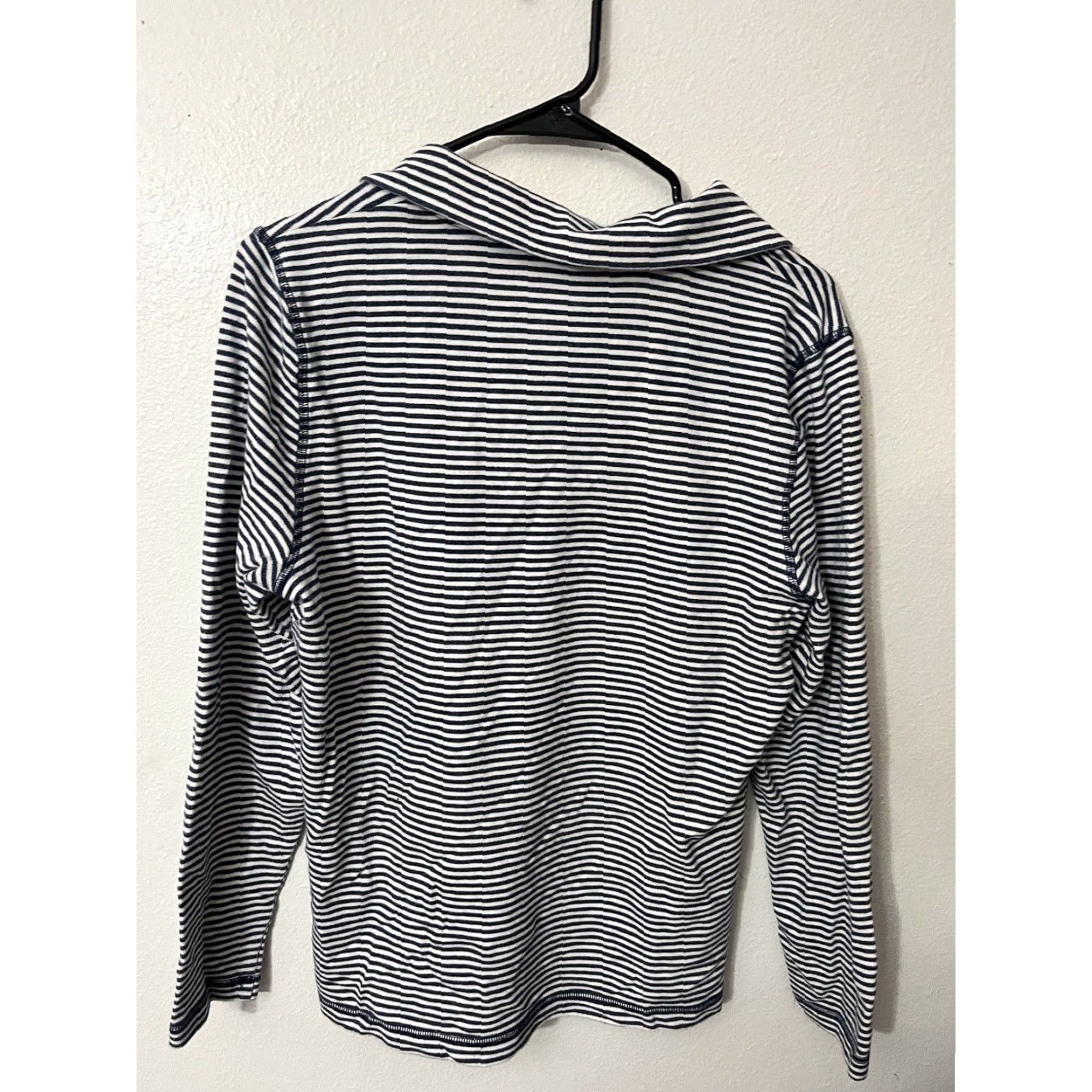 Nautica Nautica Women's Sz Large Navy Striped Sweatshirt Preppy Summer Hoodie Pullover Hooded Activewear Womens Blue Striped Size L / US 10 / IT 46 - 2 Thumbnail