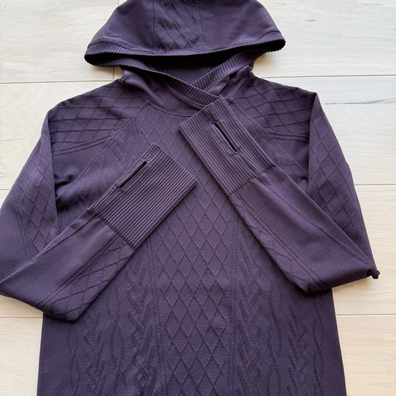 Lululemon Lululemon Rest Less Hoodie 2 Dark Cherry Hooded Pullover Size XS / US 0-2 / IT 36-38 - 4 Thumbnail