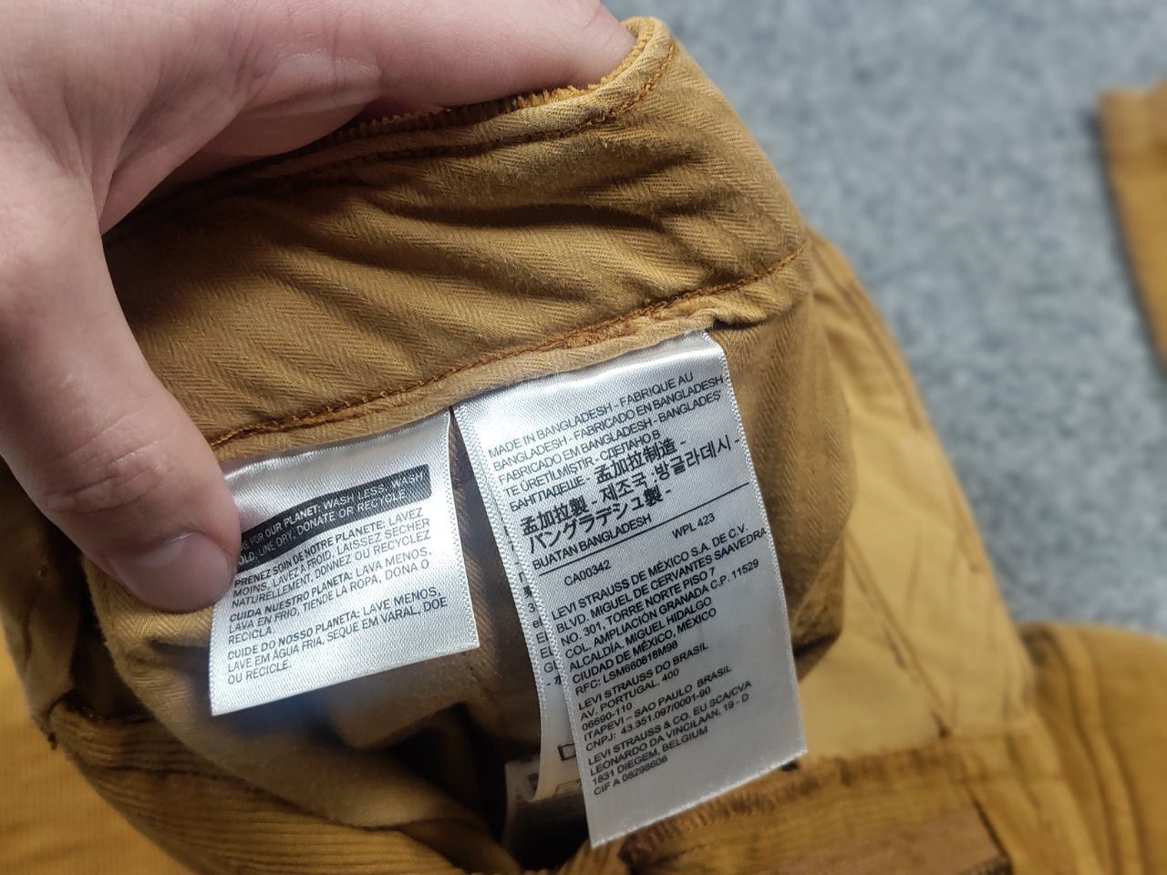 Levi's Levis xx Cargo Corduroy Trouser Brown Pants Vintage Style Size US 32 / EU 48 - 17 Thumbnail