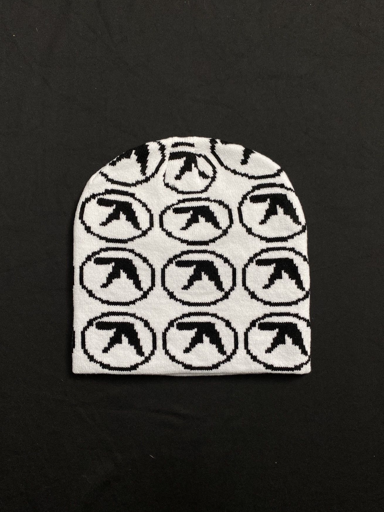 Japanese Brand Deadstock Knit Aphex Twin Logo No Cuff White Beanie Hats OS Size ONE SIZE - 4 Thumbnail