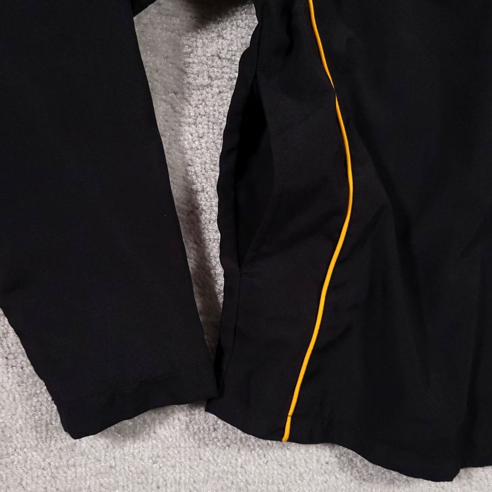 Russell Athletic VINTAGE Russell Athletic Jacket Womens Medium Wind Breaker Full Zip Black Long Sleeve Size M / US 6-8 / IT 42-44 - 5 Thumbnail