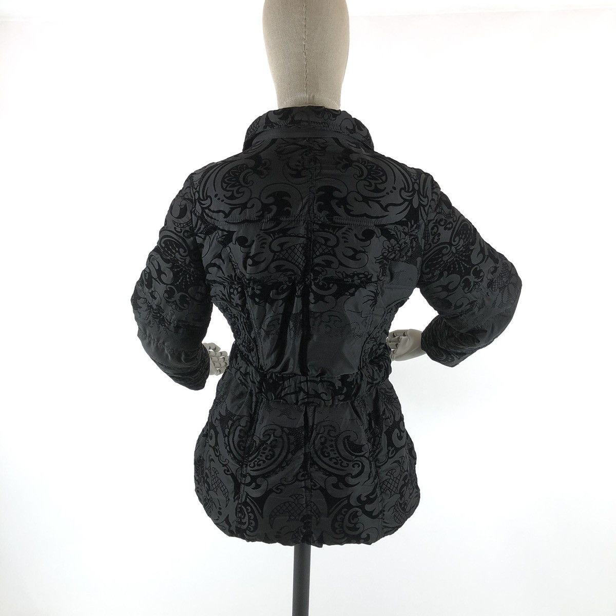 Designer × Desigual Women's DESIGUAL WHY? Black Floral Pattern With Belt Puffer Down Jacket Coat Bomber Size M / US 6-8 / IT 42-44 - 4 Thumbnail