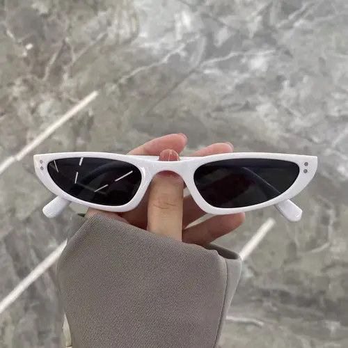 Designer × Vintage Vintage triangle sunglasses Size ONE SIZE - 3 Thumbnail