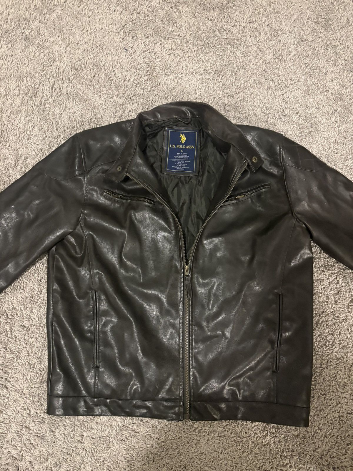 U.S. Polo Assn. U.S. POLO ASSN Size US L / EU 52-54 / 3 - 4 Thumbnail