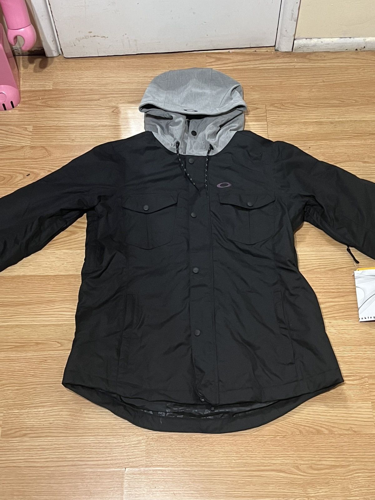 image of Oakley Charlie Shell Jacket in Black, Men's (Size Large)