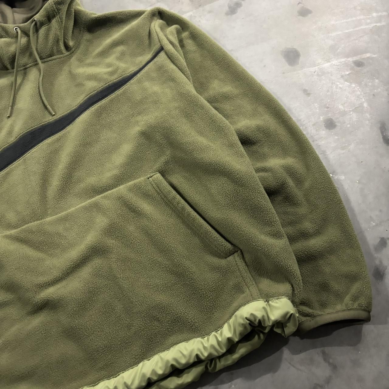 Nike Crazy Vintage Y2K/2000s Khaki Green Nike Big Swoosh Fleece Streetwear Hoodie! Size M Size US M / EU 48-50 / 2 - 4 Thumbnail