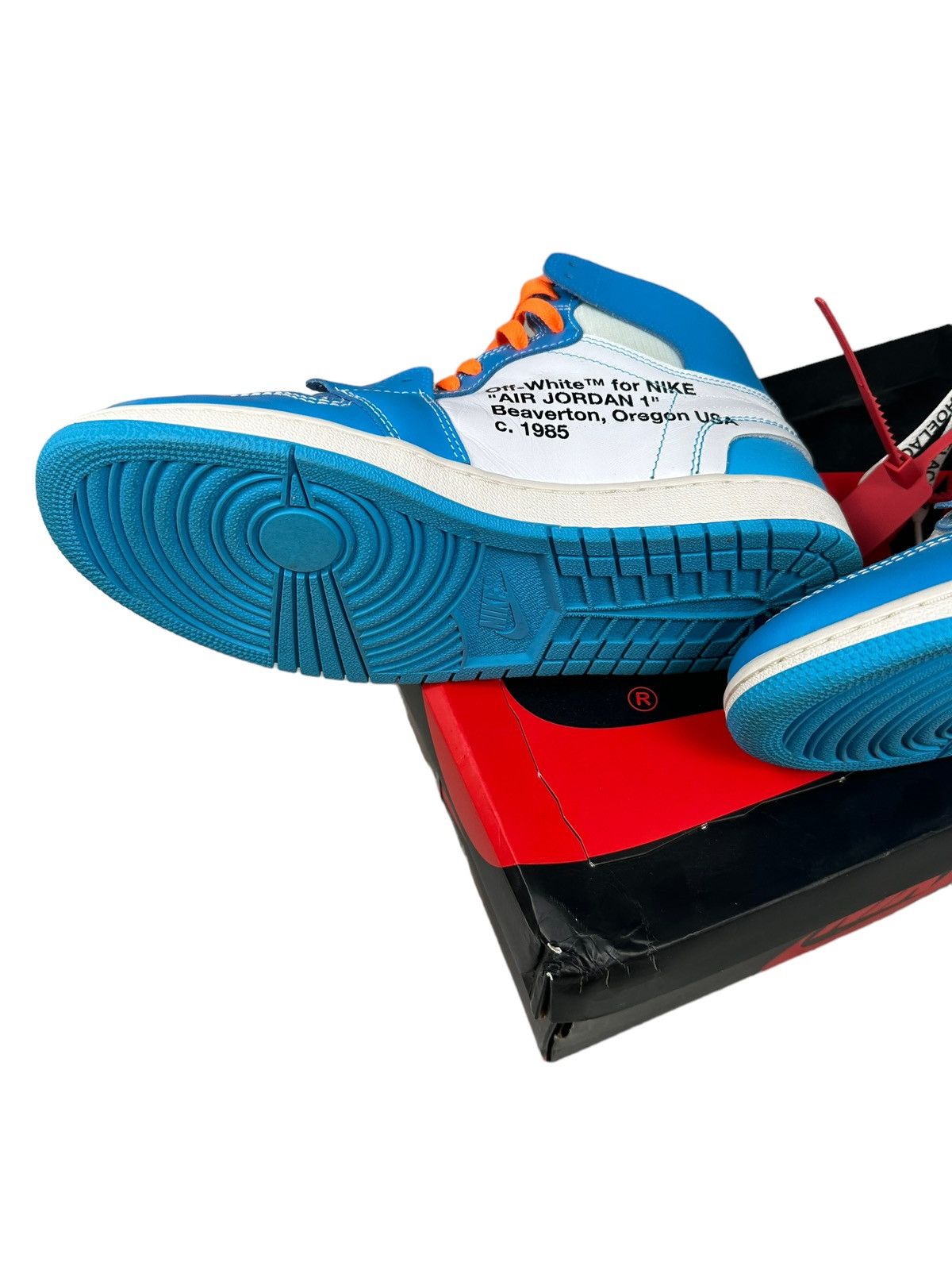 Jordan Brand × Off-White Off white Jordan 1 UNC Size US 10 / EU 43 - 6 Thumbnail
