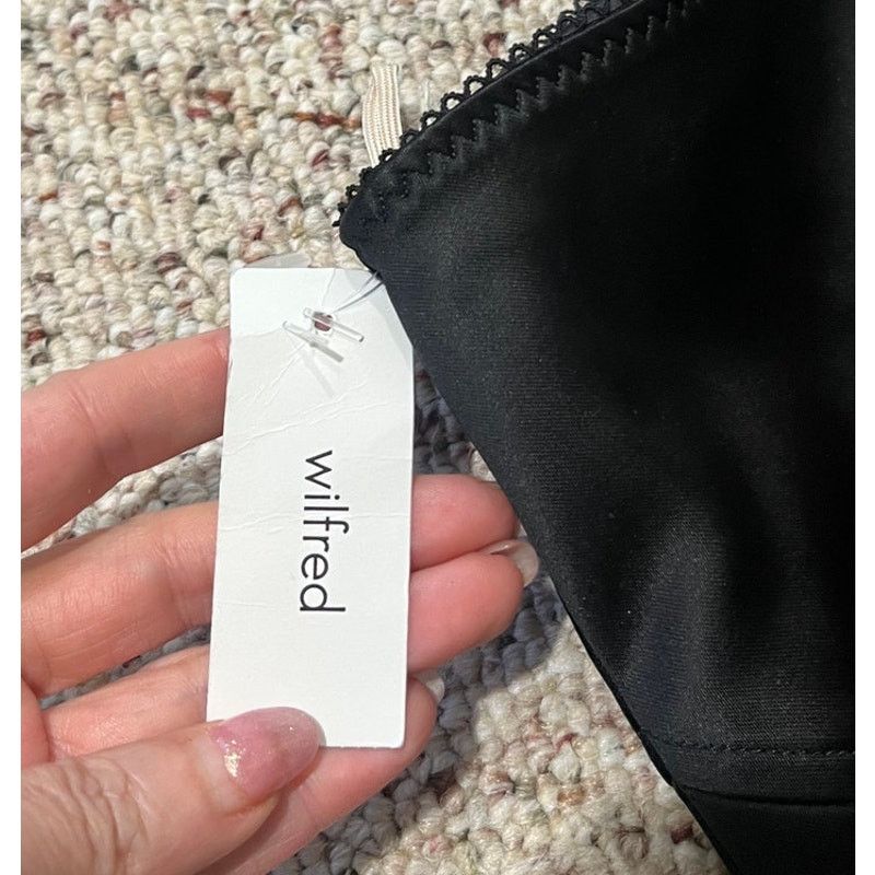 Aritzia NWT Wilfred Aritzia Desertland Black Satin Mini Skirt Size 2 Size 26" / US 2 / IT 38 - 11 Thumbnail