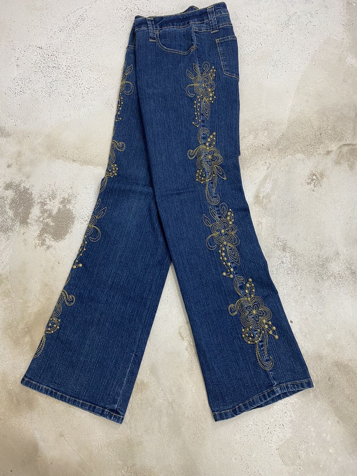 If Six Was Nine × Japanese Brand × Le Grande Bleu (L.G.B.) Flare Andre Denim Floral Embroidery Boho Chic Style Elegant Size US 31 - 2 Thumbnail