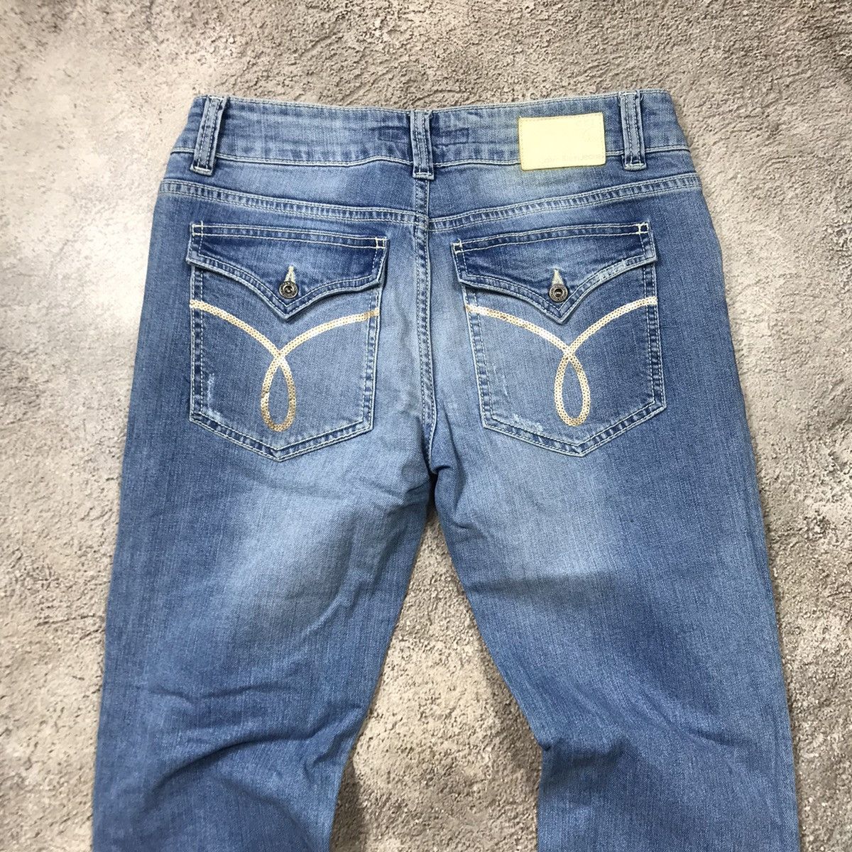 Vintage Vintage 90s Calvin Klein Distressed Flared Jeans Grunge 28 Size 28" / US 6 / IT 42 - 5 Thumbnail