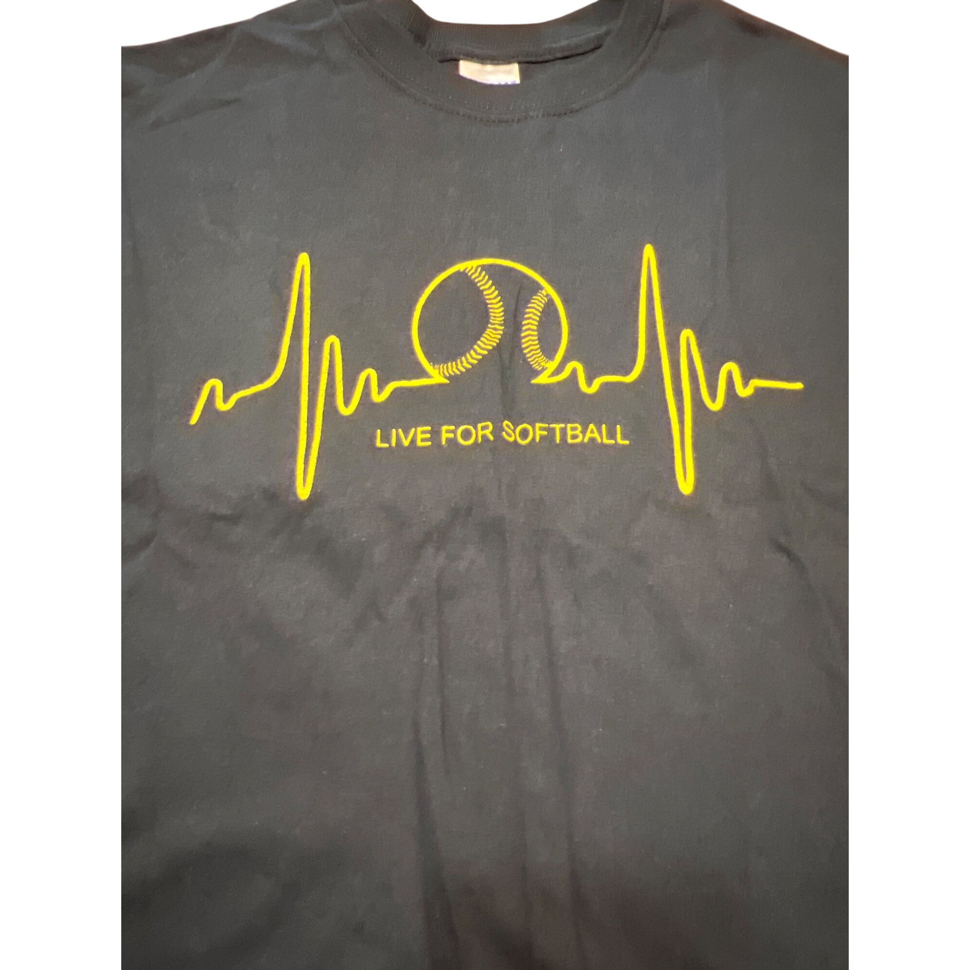 Gildan Live For Softball Heartbeat Graphic T Shirt Black Gildan Ult Size US M / EU 48-50 / 2 - 2 Thumbnail