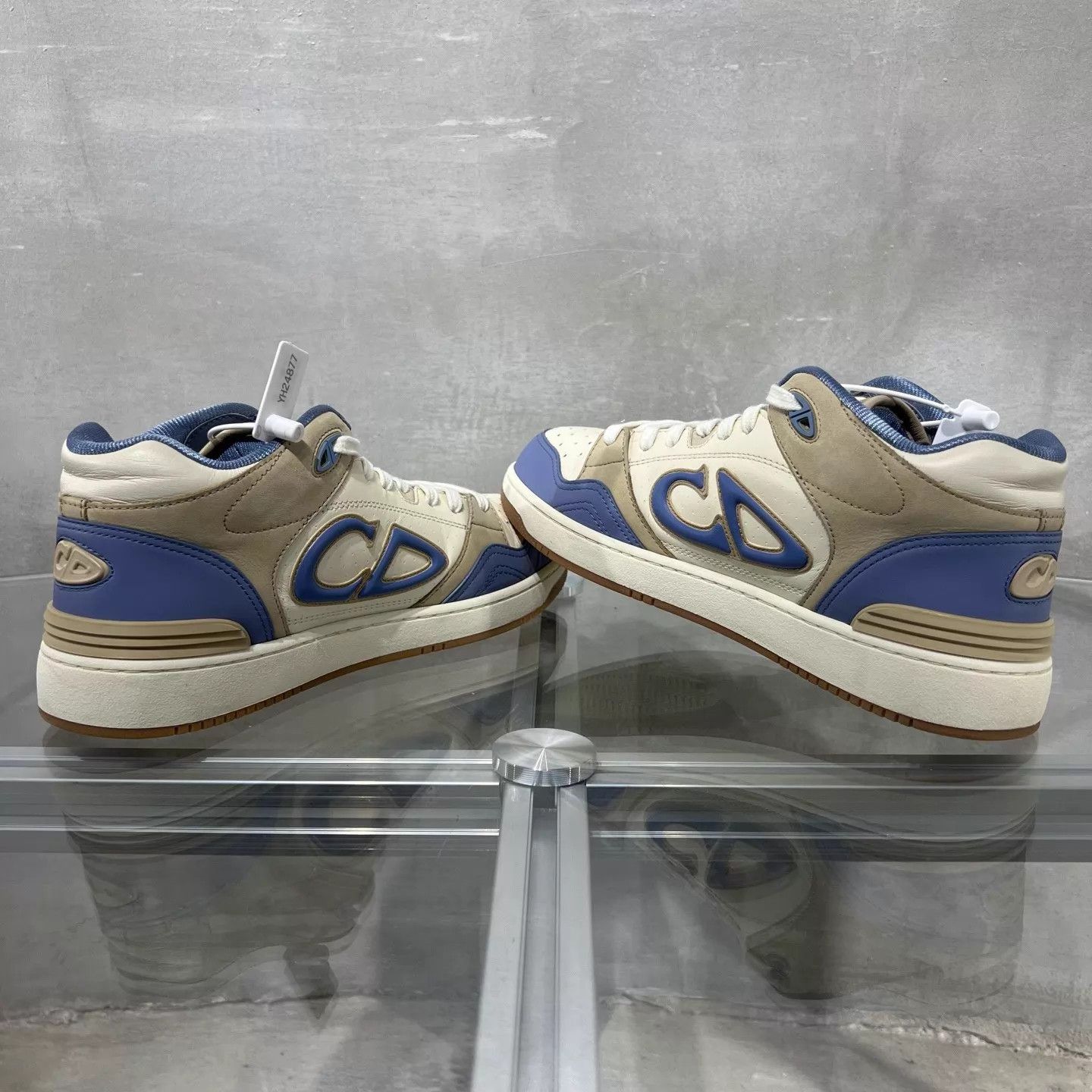 Dior Dior B57 Milk Blue 40 shoes Size US 7 / EU 40 - 5 Thumbnail