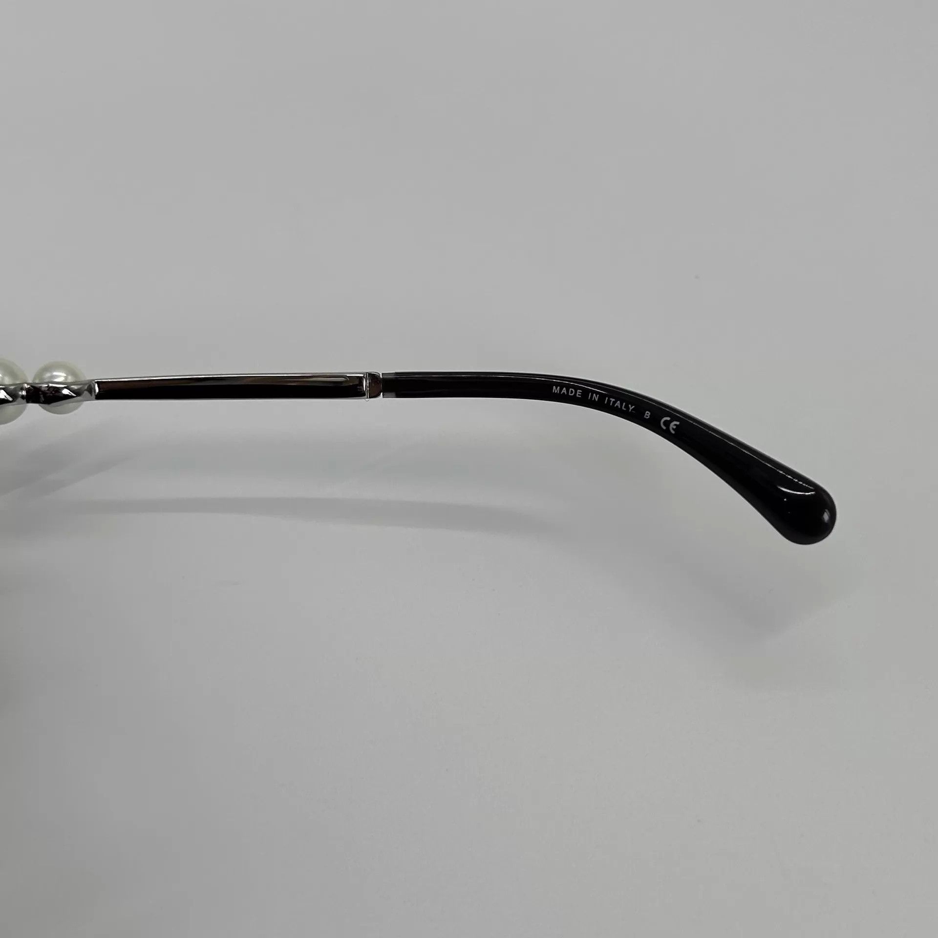 Chanel CHANEL Pearl Sunglasses - Perfect Condition, Case Size ONE SIZE - 3 Thumbnail