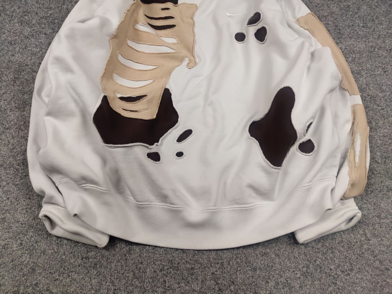 Nike Rare reworked nike skeleton Logo vintage Sweatshirt Y2K Size US XL / EU 56 / 4 - 5 Thumbnail