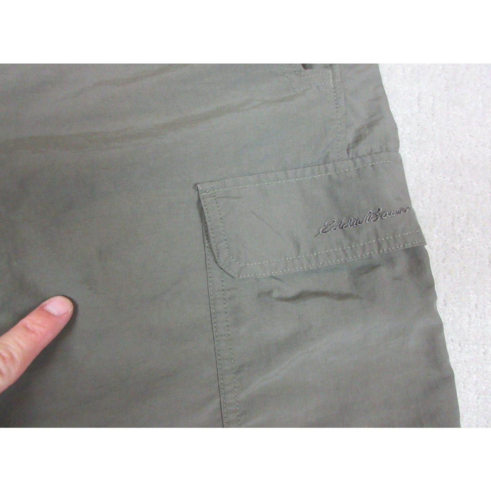 Eddie Bauer Eddie Bauer Shorts Mens 36 Green Cargo Travex Nylon Hiking Outdoors Fishing Cargo Shorts Mens 36 Green Nylon Hiking Outdoors Travex Eddie Bauer Size US 36 / EU 52 - 3 Thumbnail
