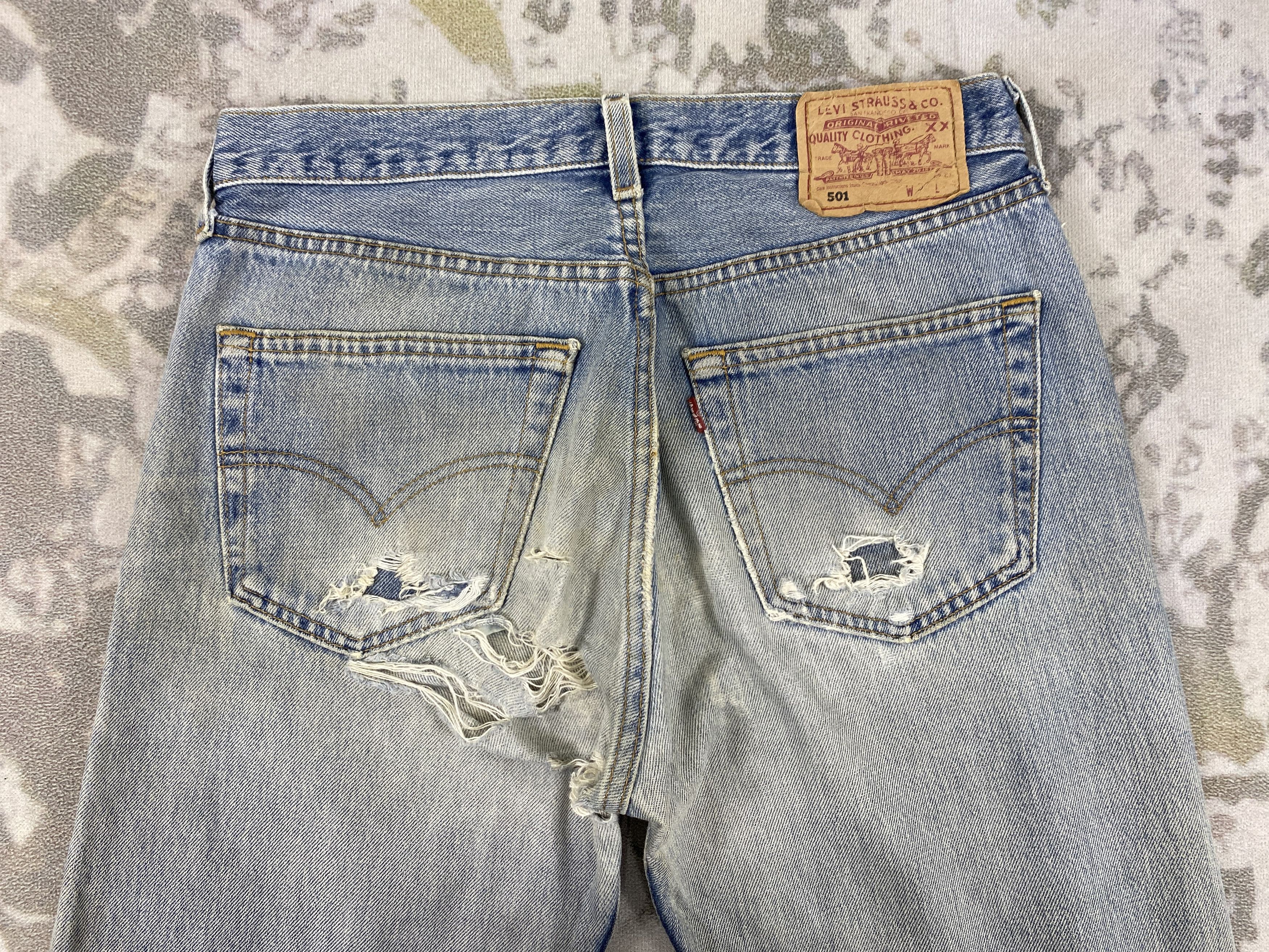 Levi's Distressed Blue Vintage 501 Levi's Jeans 31x33 Denim JN3457 Size US 31 - 4 Thumbnail