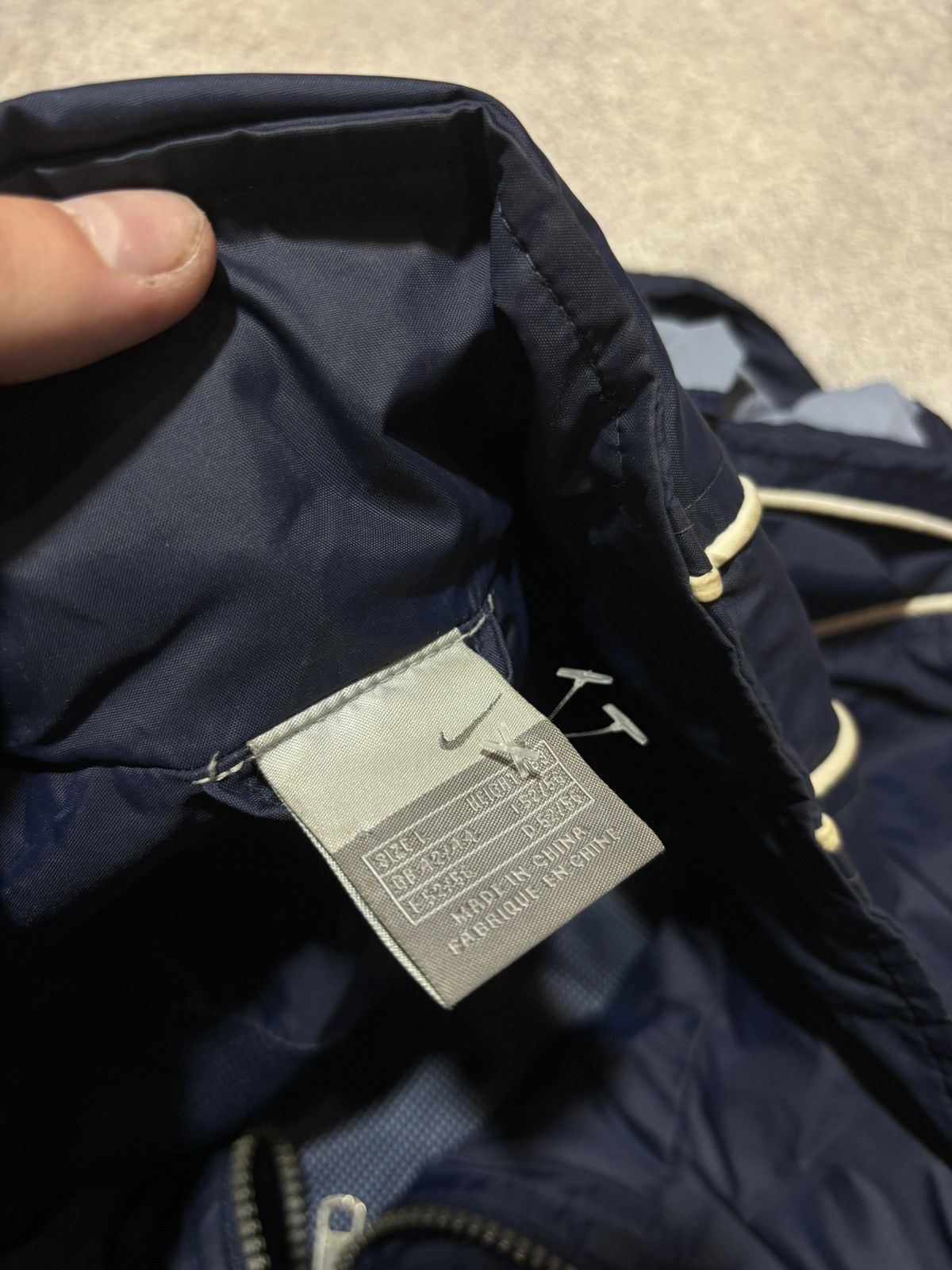 Nike × Vintage Vintage Nike Windbreaker Light Jacket Size L Blue Size US L / EU 52-54 / 3 - 9 Thumbnail