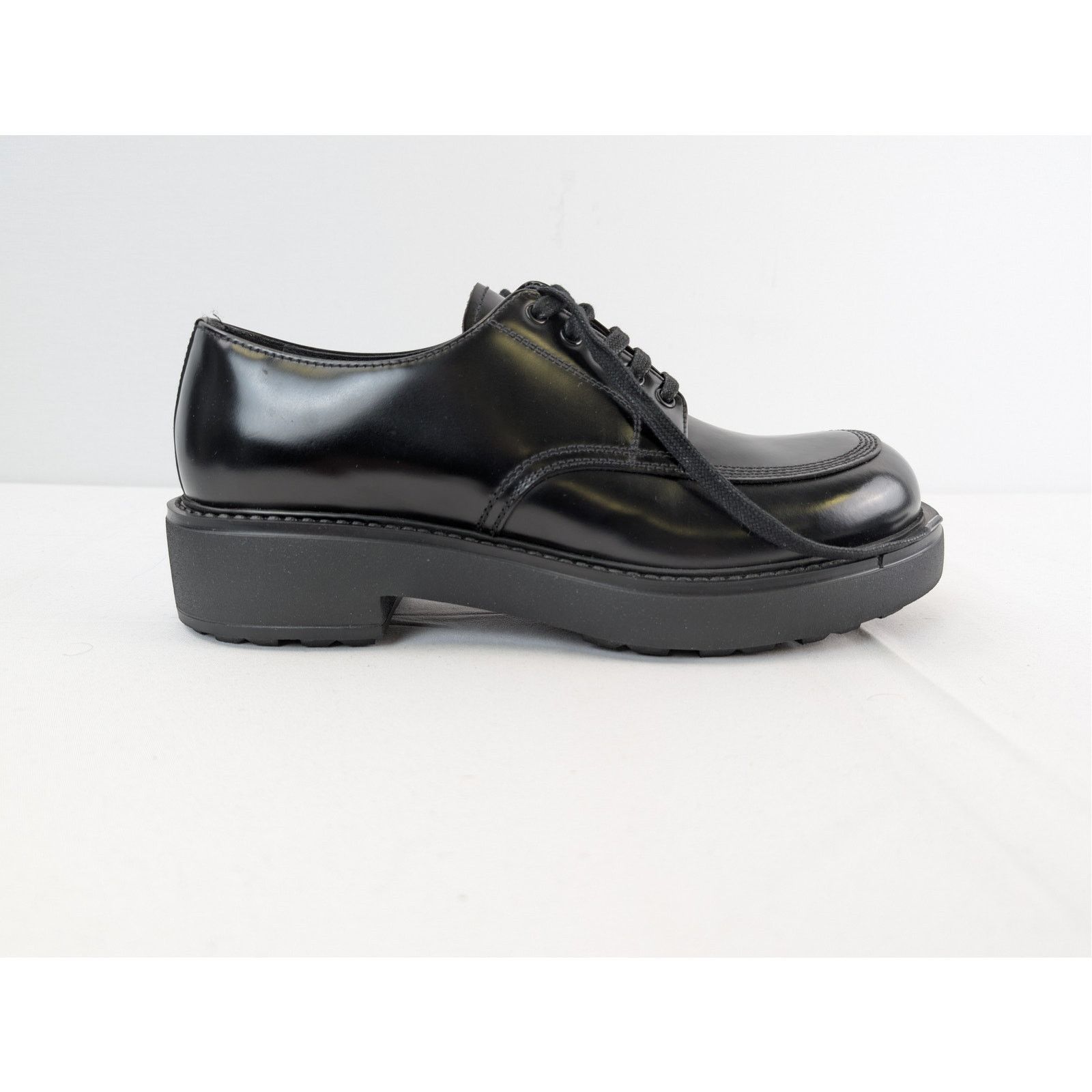 Prada o1rshd1 Brushed Leather Derby Shoes Boots in Black Size US 8 / EU 41 - 4 Thumbnail