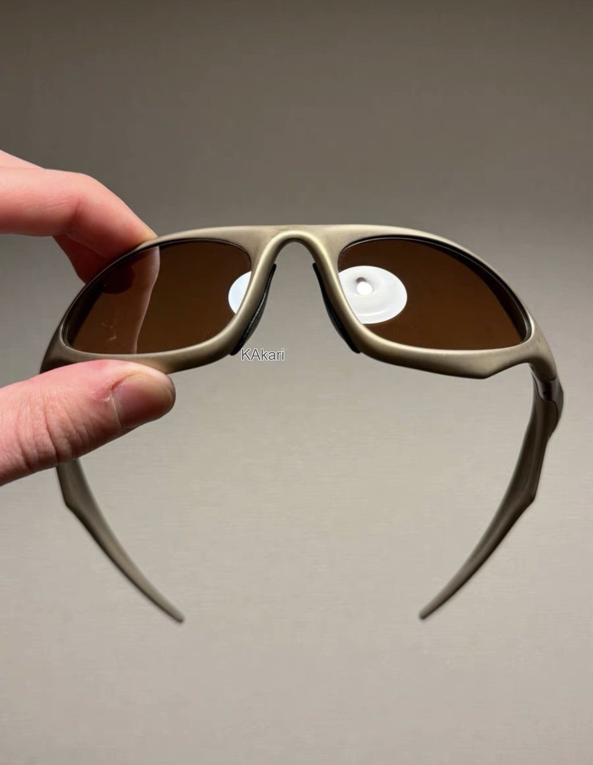 Oakley Gold Tinted Lens Oval Sunglasses Size ONE SIZE - 5 Thumbnail
