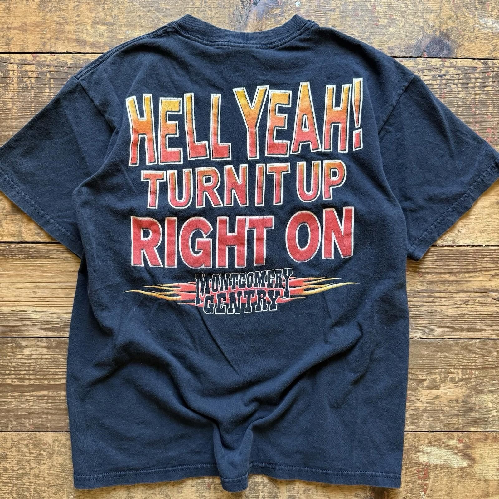 Vintage Montgomery Gentry Shirt Men Size M Hell Yeah 2004 Tour Size US M / EU 48-50 / 2 - 2 Thumbnail