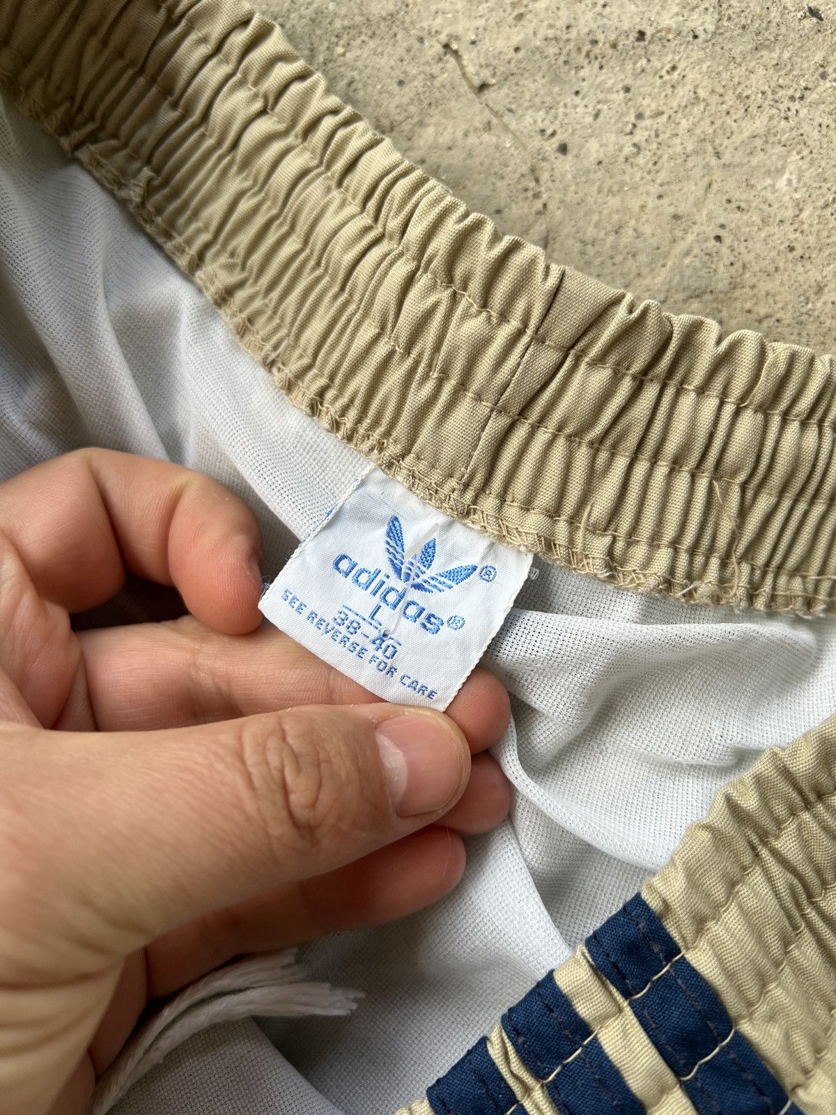 Adidas Adidas Vintage Made In USA Shorts Size US 34 / EU 50 - 2 Thumbnail