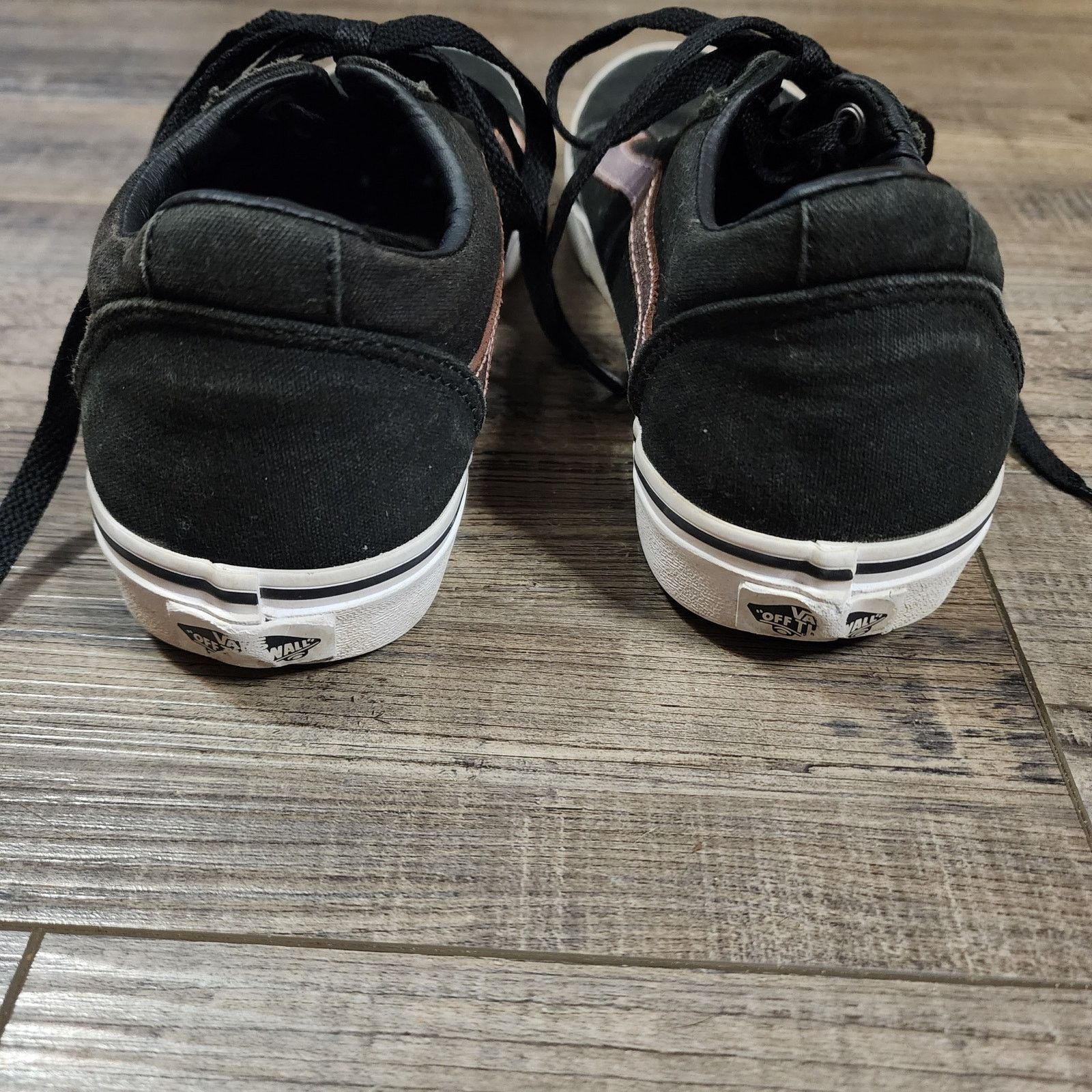 Vans Vans sneakers shoes black with rose gold metallic W sz 8 b39 Size US 8 / IT 38 - 4 Thumbnail