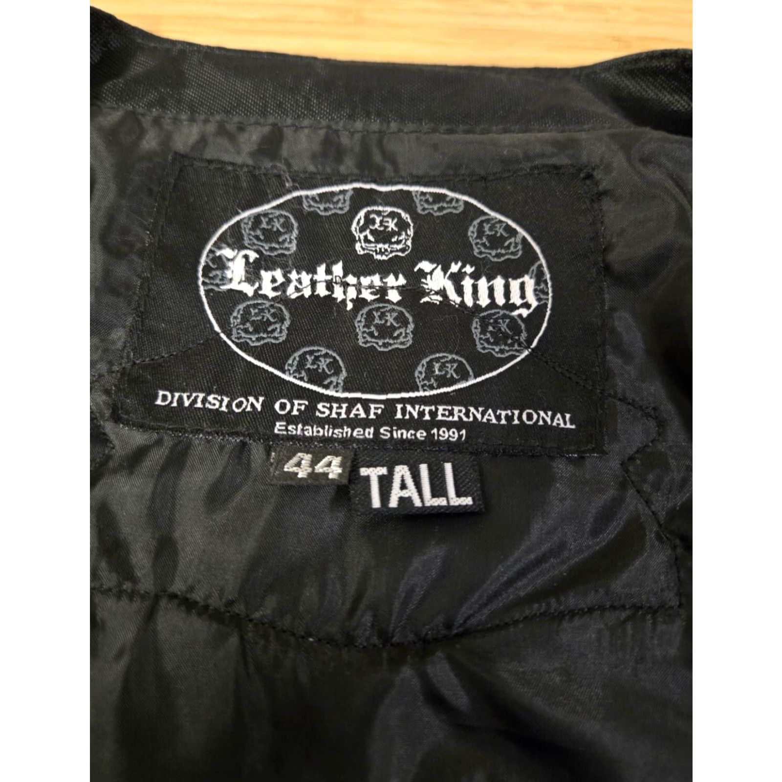 Harley Davidson VINTAGE Harley-Davidson Leather Biker Vest Men 44 Black Leather Lining Pins & Patches Biker Reg/Regular Size US S / EU 44-46 / 1 - 4 Thumbnail