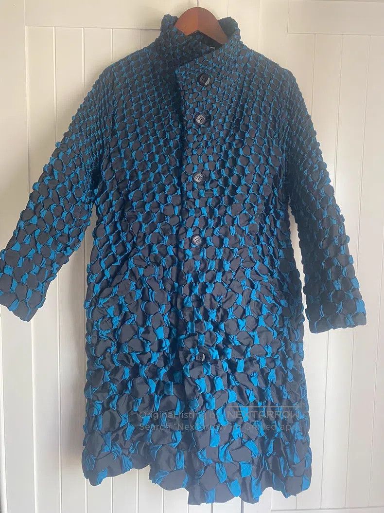 Issey Miyake Issey Miyake Woven Texture Blue-black Thick Coat Size M / US 6-8 / IT 42-44 - 1 Thumbnail