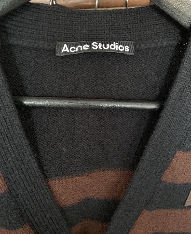 Acne Studios Acne studios Smiley sweater knit cardigan 2412-Nextarrow Size US XXS / EU 40 - 2 Thumbnail