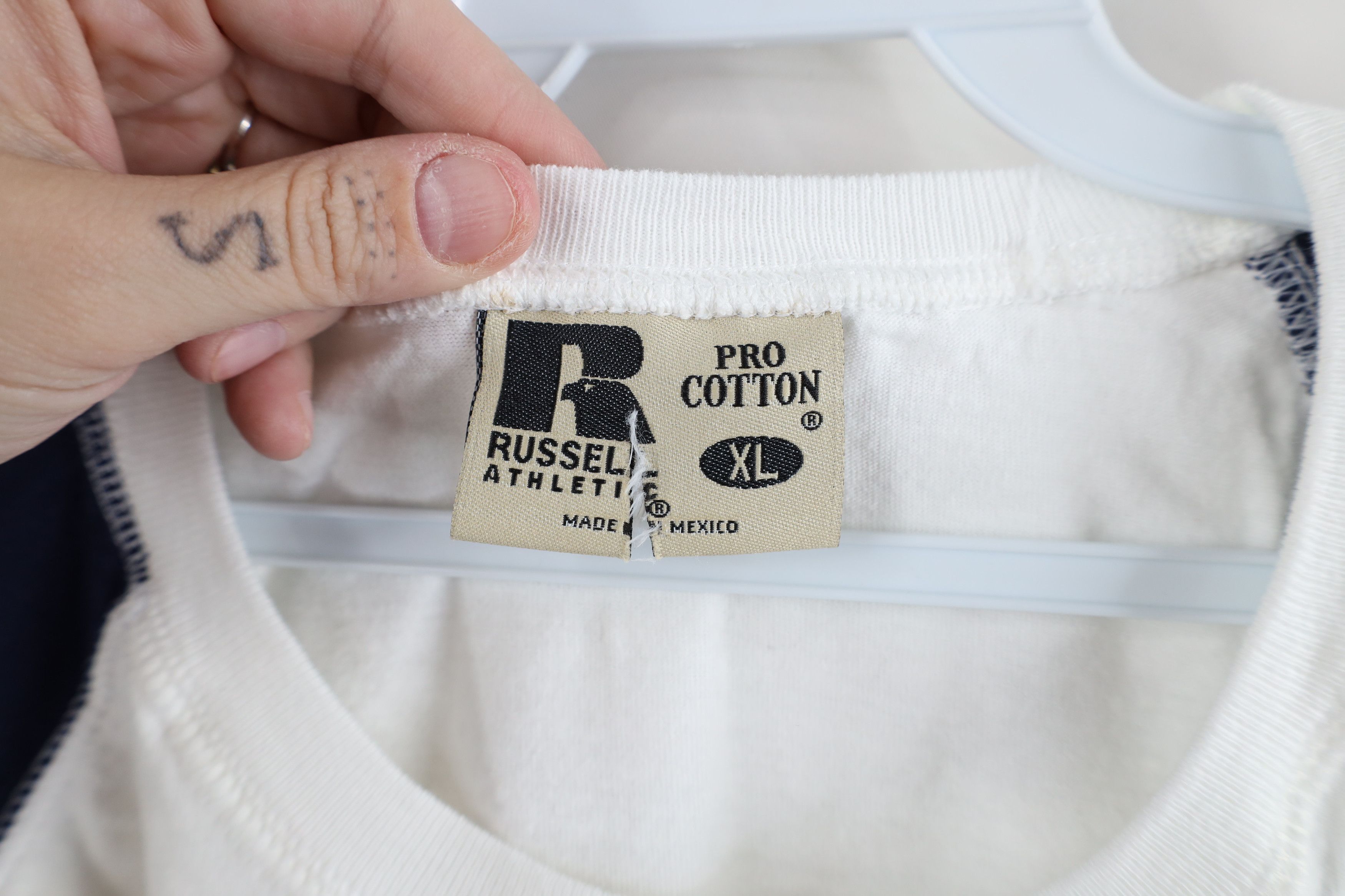 Russell Athletic × Vintage Vintage 90s Russell Athletic Sleeveless Raglan T-Shirt Size US XL / EU 56 / 4 - 6 Thumbnail