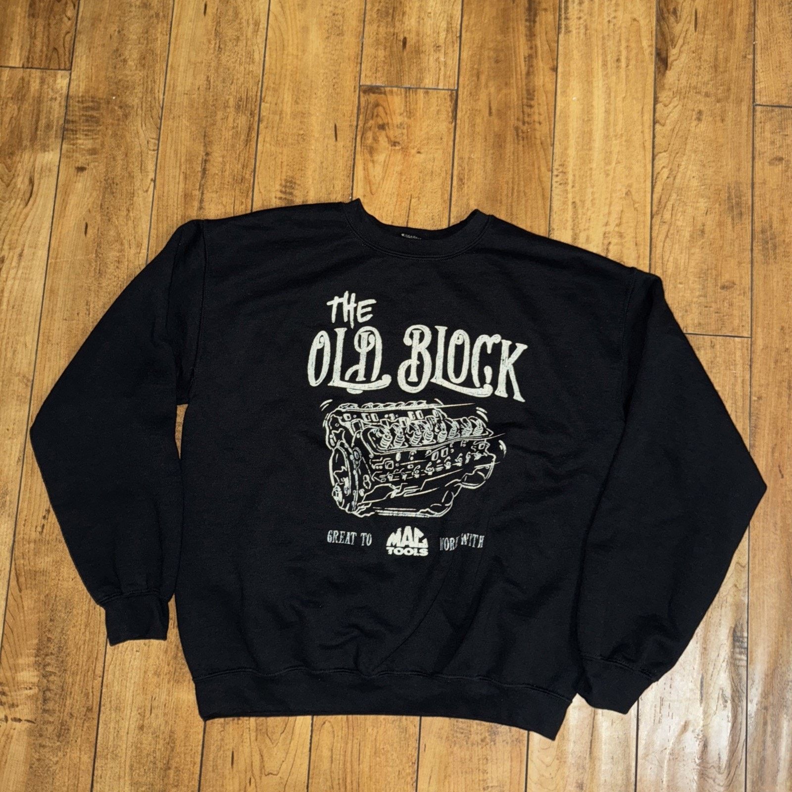 Hypebeast × Vintage Mac Tools Crewneck Sweater Black Medium 21x24 Size US M / EU 48-50 / 2 - 1 Thumbnail