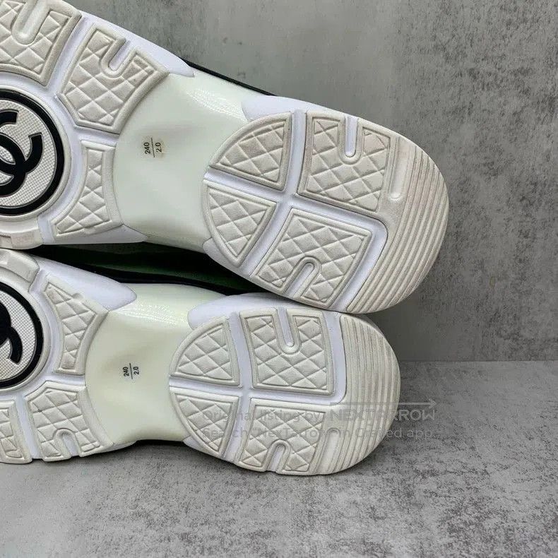 Chanel Chanel Green Diamond Pattern Sneakers Size 38. Size US 8 / EU 41 - 7 Thumbnail