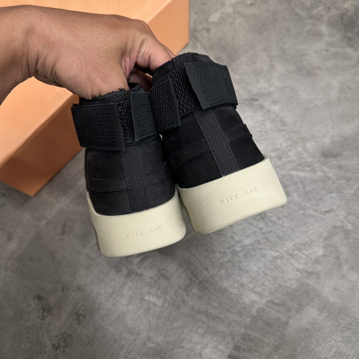 Fear of God × Nike Nike Air Fear Of God Raid ‘Black’ AT8087-002 Size US 11.5 / EU 44-45 - 5 Thumbnail