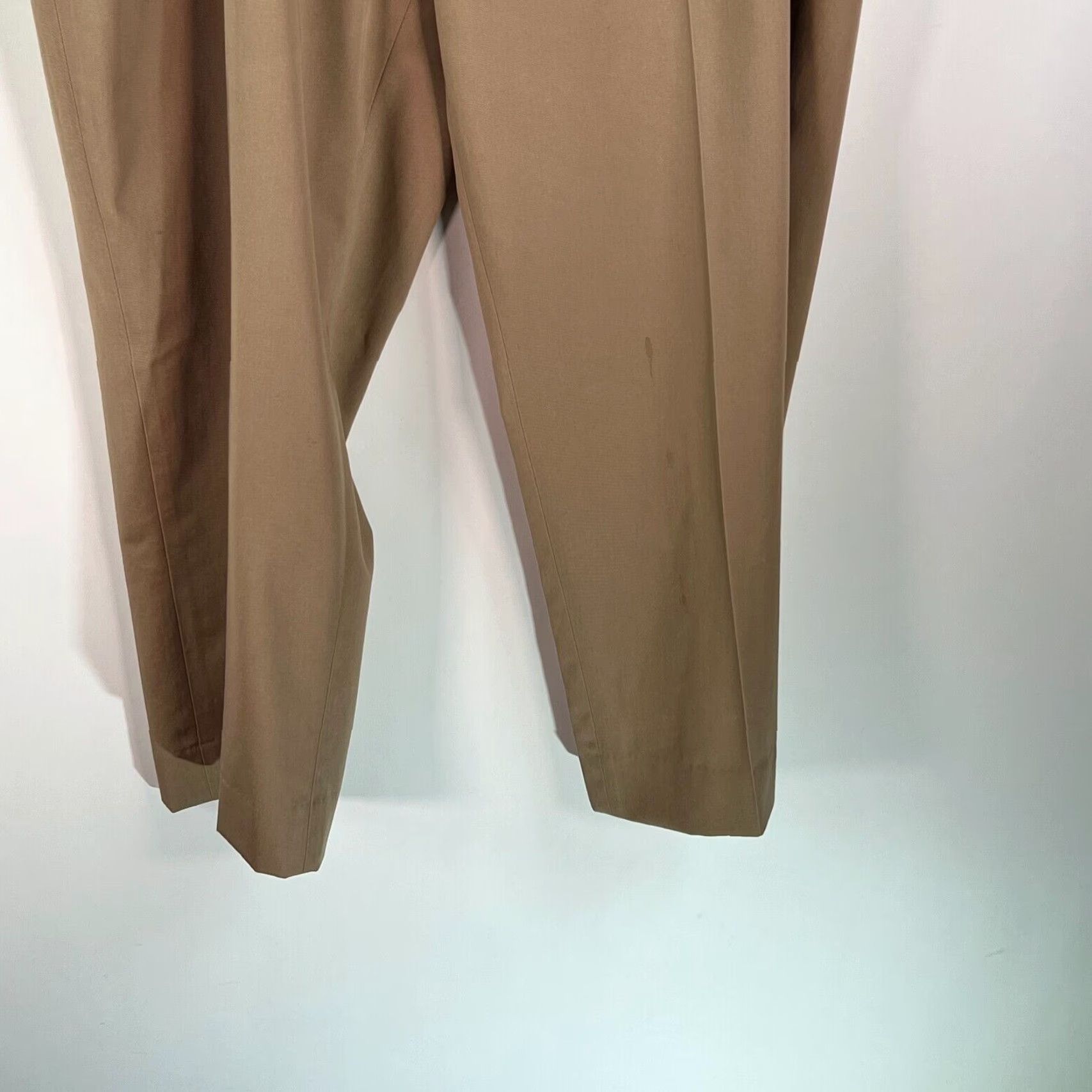Vintage L.L. Bean Men's Chino Pants Natural Fit Flat Front Straight Leg Casual Size 42 Brown Size US 44 / EU 60 - 4 Thumbnail