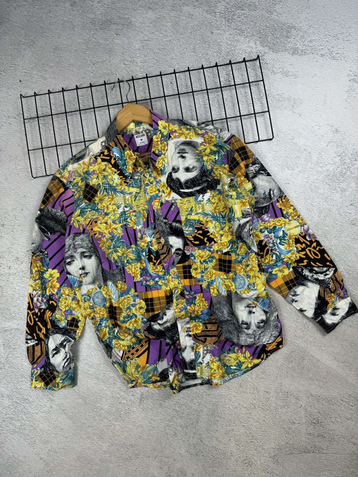 Japanese Brand × Moschino × Vintage Moschino Jean’s Men’s Long Sleeve Faces Shirt Vintage L Size US L / EU 52-54 / 3 - 1 Thumbnail